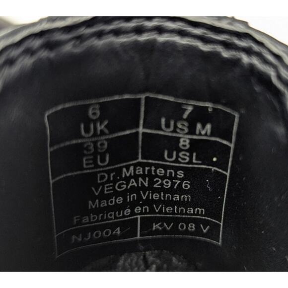 Dr. Martens 2976 Vegan Chelsea Boots Black Faux Leather Unisex UK6 USL8 - Picture 7 of 7